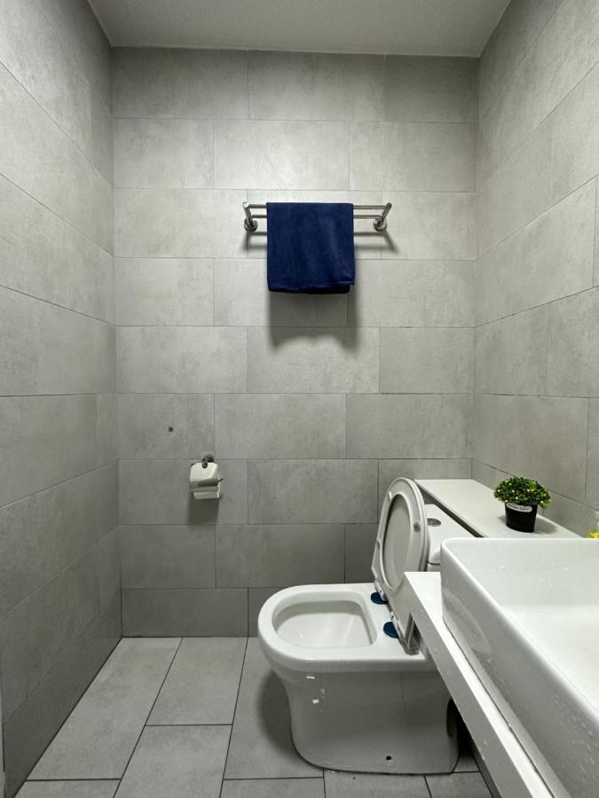 Sea View The Shore Luxury Newly Renovated Homestay Кота Кинабалу Екстериор снимка